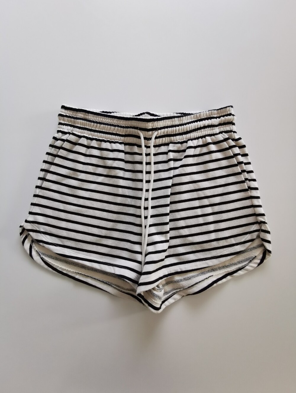 White & Black Stripe Sweat Shorts Lounge Beach Coastal Nautical With Pockets H&M